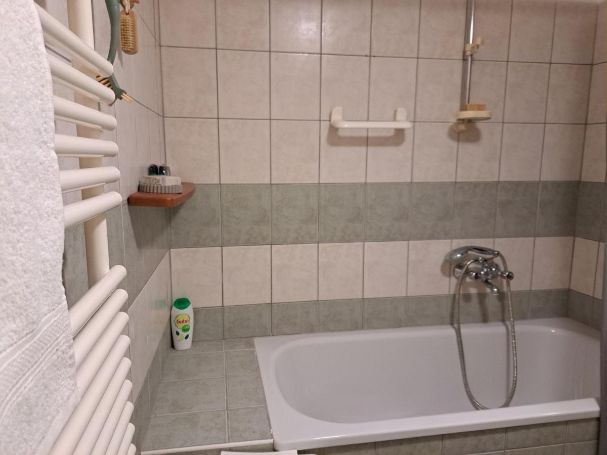 Rozsa Apartman Keszthely Eksteriør billede