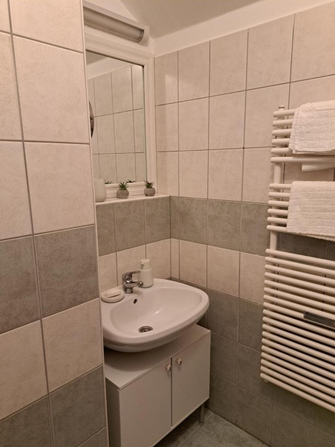 Rozsa Apartman Keszthely Eksteriør billede