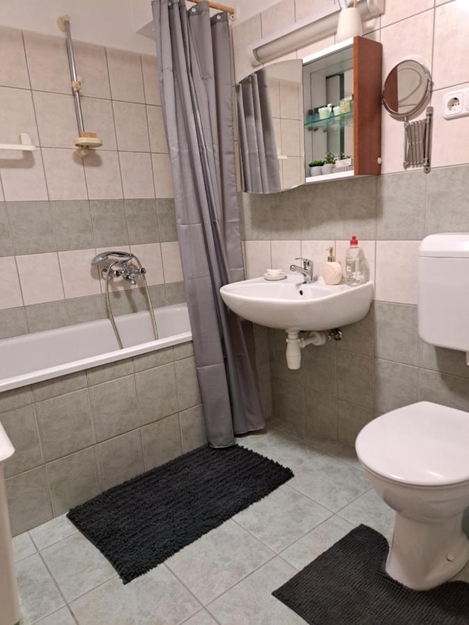 Rozsa Apartman Keszthely Eksteriør billede